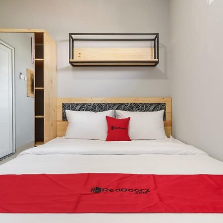 Hotel Reddoorz Near Plaza Atrium Senen Jakarta Exteriér fotografie