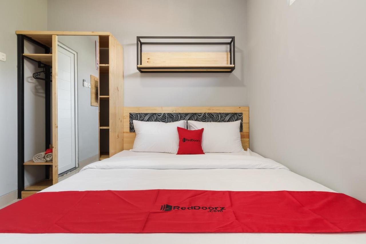 Hotel Reddoorz Near Plaza Atrium Senen Jakarta Exteriér fotografie