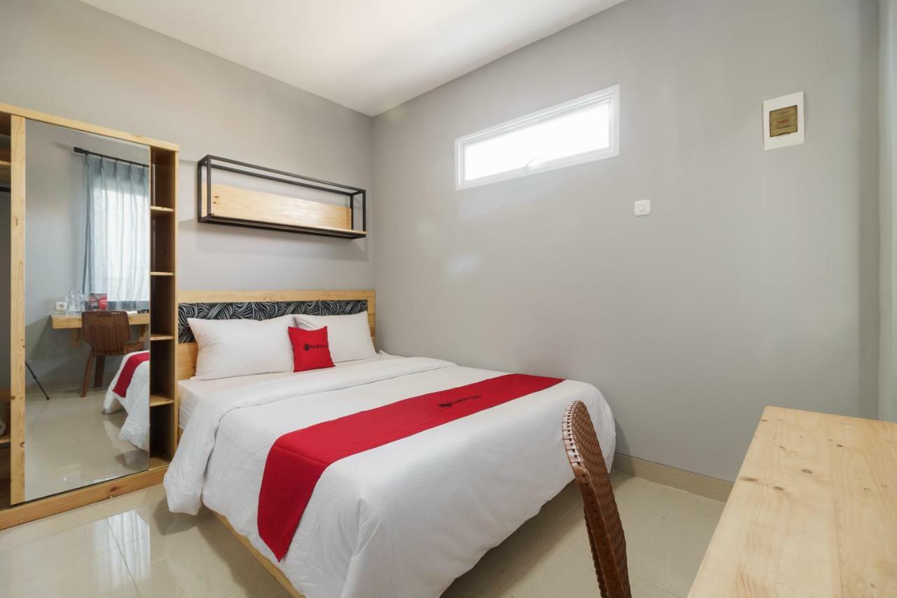 Hotel Reddoorz Near Plaza Atrium Senen Jakarta Exteriér fotografie