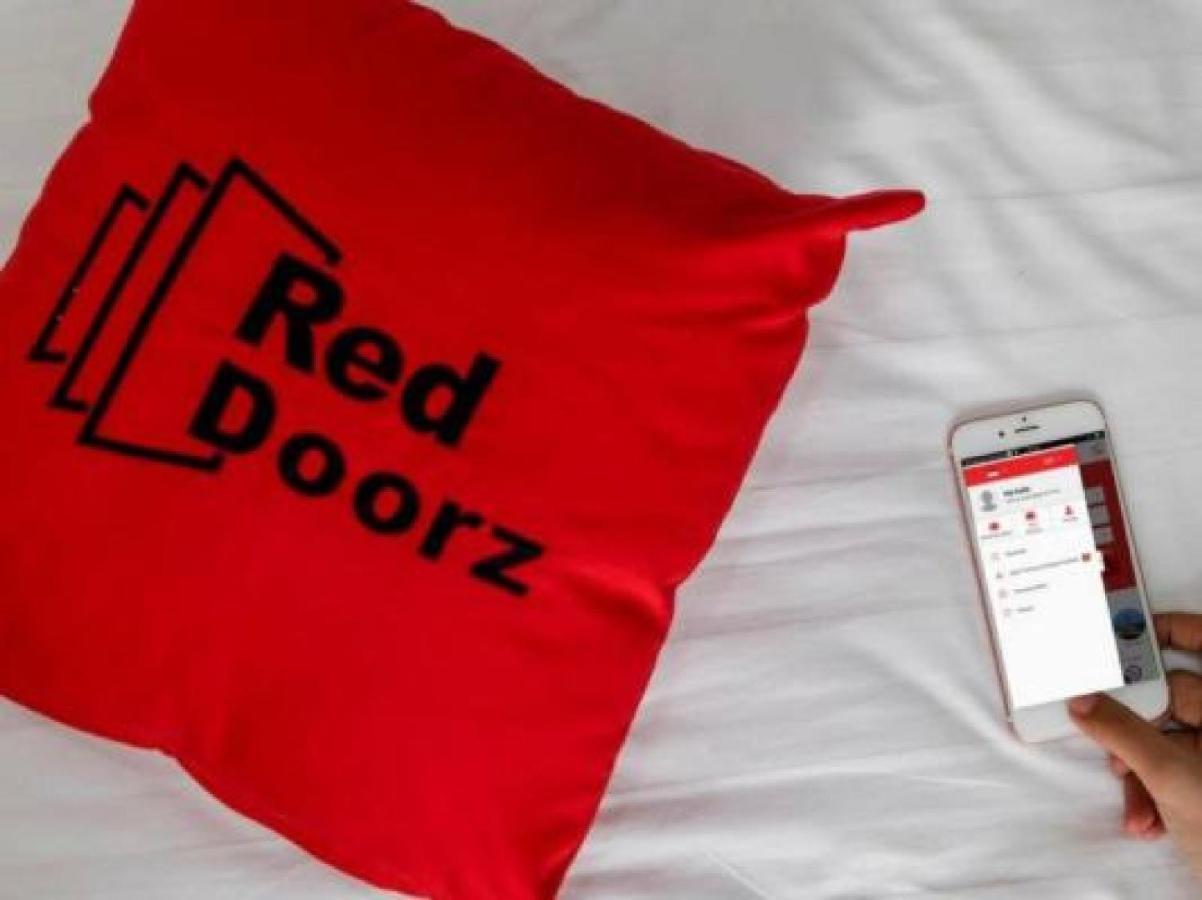 Hotel Reddoorz Near Plaza Atrium Senen Jakarta Exteriér fotografie